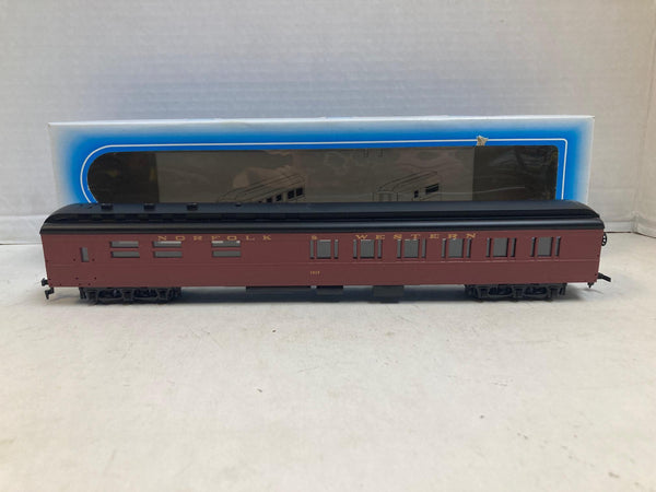 IHC HO Norfolk & Western Heavyweight Diner #49513 - N&W Maroon - NOS