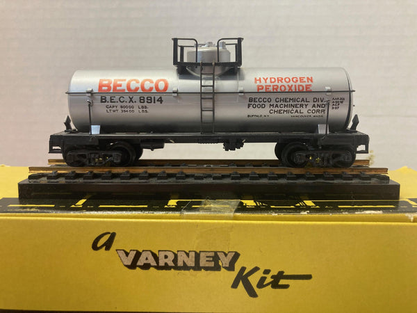 Varney HO 3 Car Lot: Becco Tank Car w/Stand, Texico Tank Car T-2, Frisco Box Car