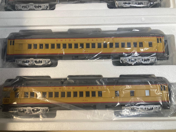 Atlas Premier O Union Pacific 7-Car Madison Heavyweight Set - 3001774A 3001774B 3001775
