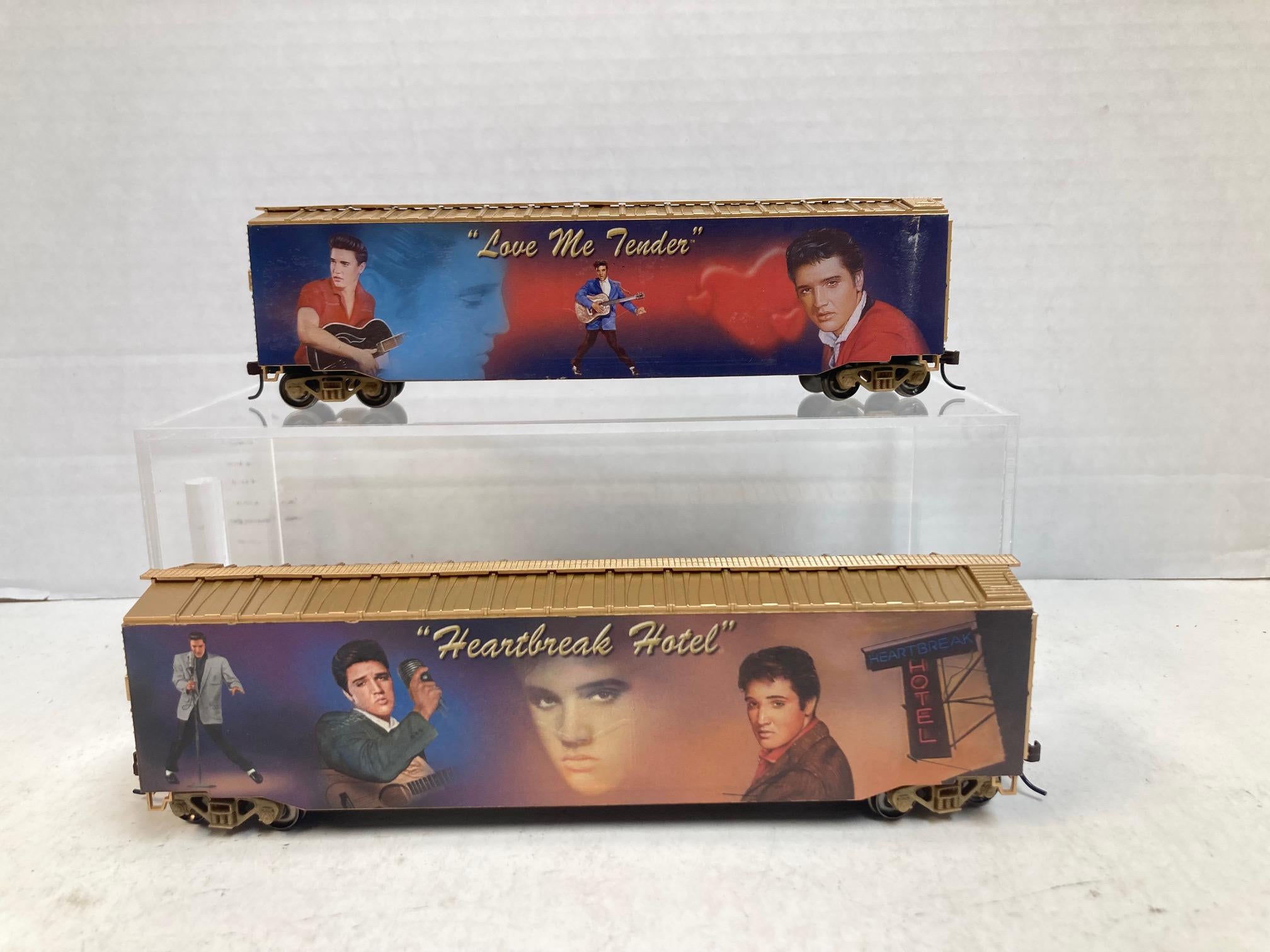 Bachmann/Hawthorne Village Elvis HO Scale 2-Car Boxcar Set “Heartbreak Hotel” + “Love Me Tender”