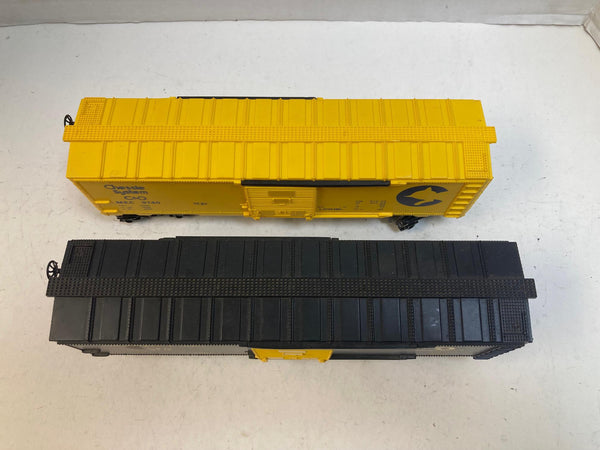 Lionel "C&O" Box Car Set of 2 - O Scale - Good