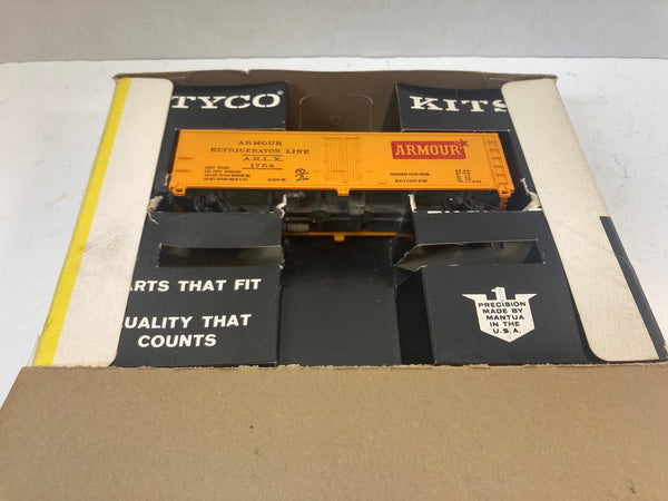 Vintage Tyco Ho Scale Kits "2 Completed/2 Untouched" (K329C, K311Q, K329E, K329H)